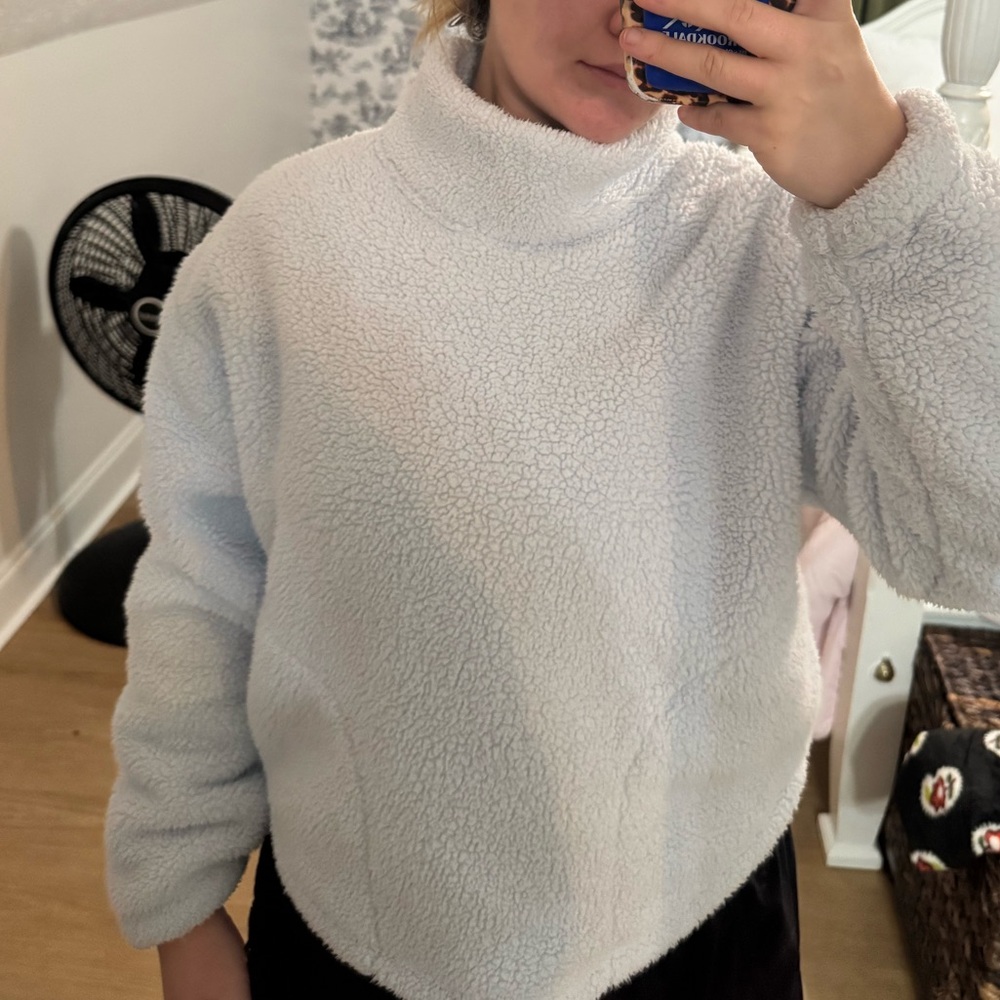 Light Blue Fleece - Picture 6 of 13